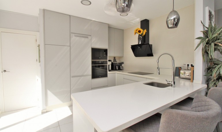 Venta - Villa -
Villamartin