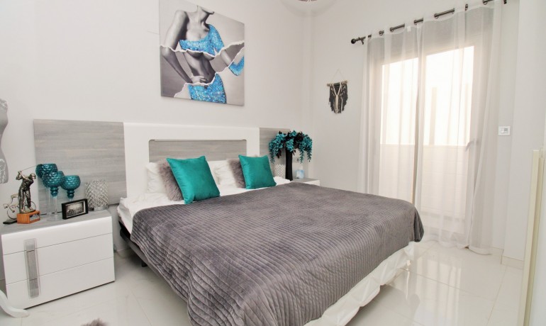 Venta - Villa -
Villamartin