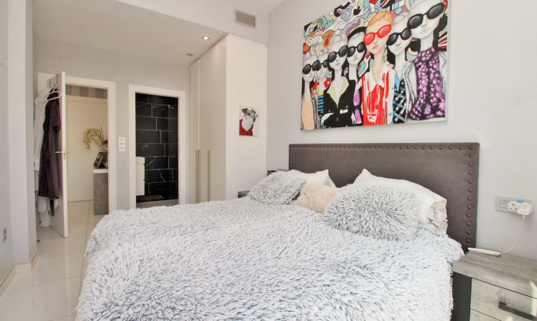 Venta - Villa -
Villamartin