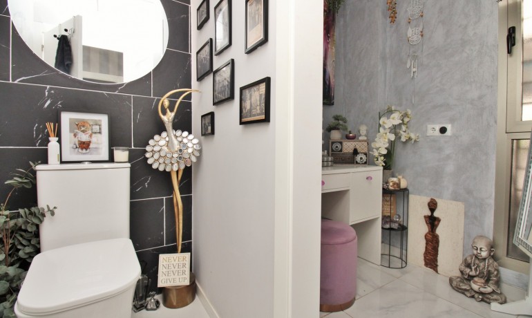 Venta - Villa -
Villamartin