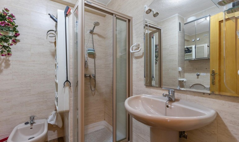 Venta - Apartamento / piso -
Guardamar del Segura - Urb. pinomar