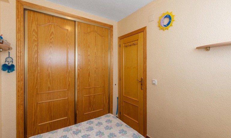 Venta - Apartamento / piso -
Guardamar del Segura - Urb. pinomar