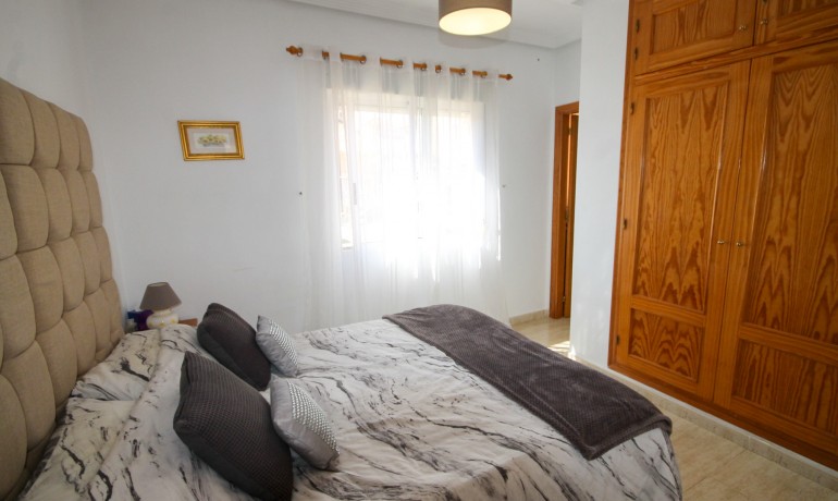 Herverkoop - Villa -
San Miguel de Salinas* - San Miguel de Salinas Alicante