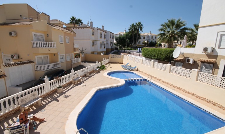 Herverkoop - Villa -
San Miguel de Salinas* - San Miguel de Salinas Alicante