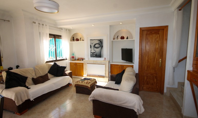 Herverkoop - Villa -
San Miguel de Salinas* - San Miguel de Salinas Alicante