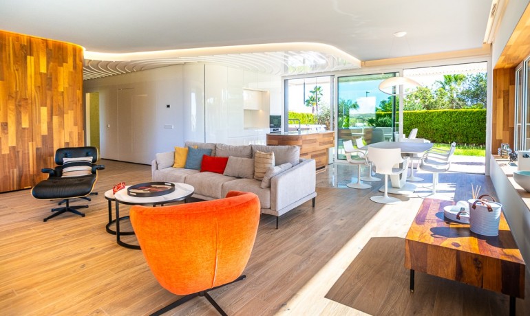 Herverkoop - Appartement / Flat -
Orihuela* - LAS COLINAS GOLF RESORT