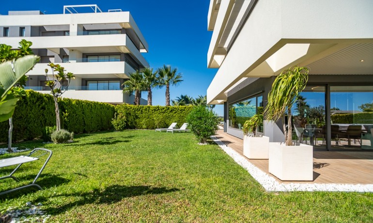 Herverkoop - Appartement / Flat -
Orihuela* - LAS COLINAS GOLF RESORT