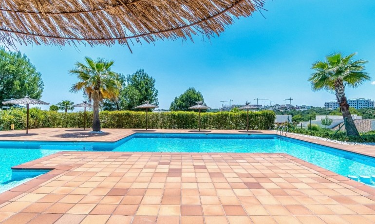 Herverkoop - Appartement / Flat -
Orihuela Costa* - LAS COLINAS GOLF RESORT