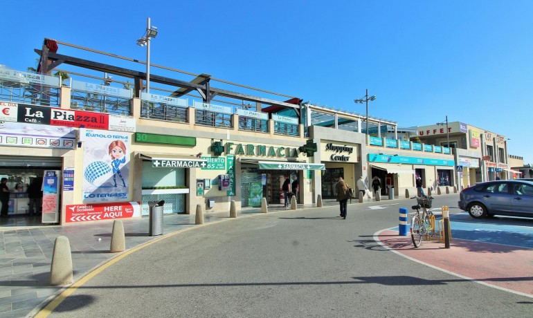 Herverkoop - Appartement / Flat -
Punta Prima* - Punta Prima