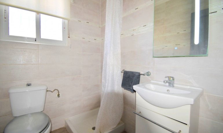 Herverkoop - Villa -
Orihuela Costa* - Playa Flamenca