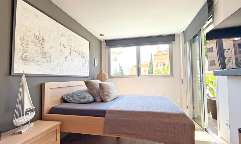 Venta - Apartamento / piso -
Cabo de Palos