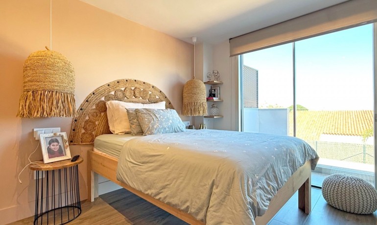 Venta - Apartamento / piso -
Cabo de Palos