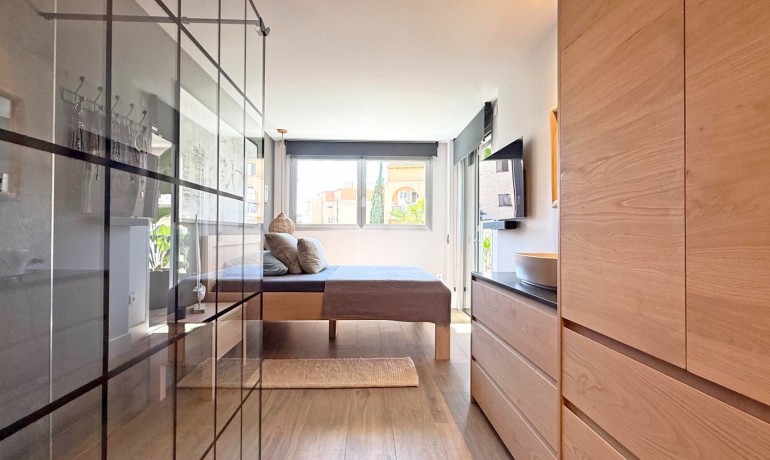 Venta - Apartamento / piso -
Cabo de Palos