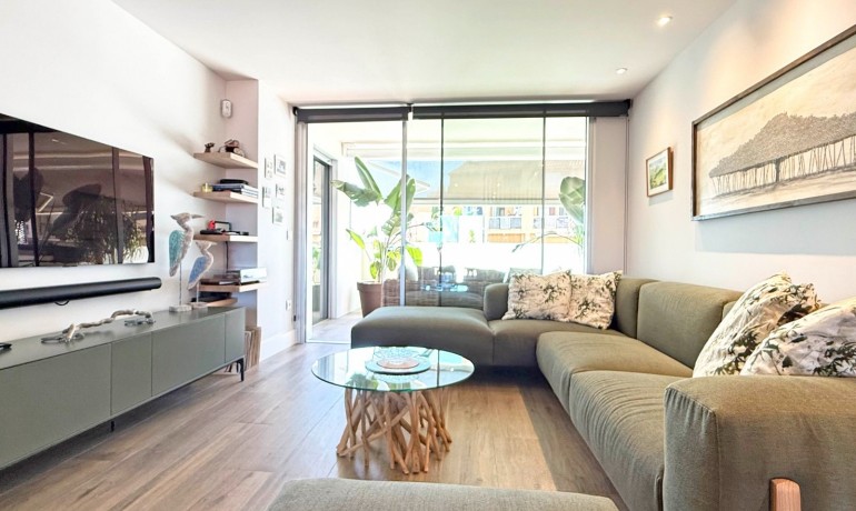 Venta - Apartamento / piso -
Cabo de Palos