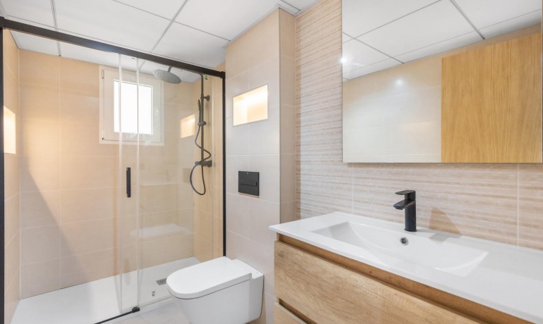 Herverkoop - Appartement / Flat -
Torrevieja* - La Mata pueblo