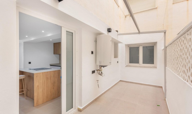 Herverkoop - Appartement / Flat -
Torrevieja* - La Mata pueblo