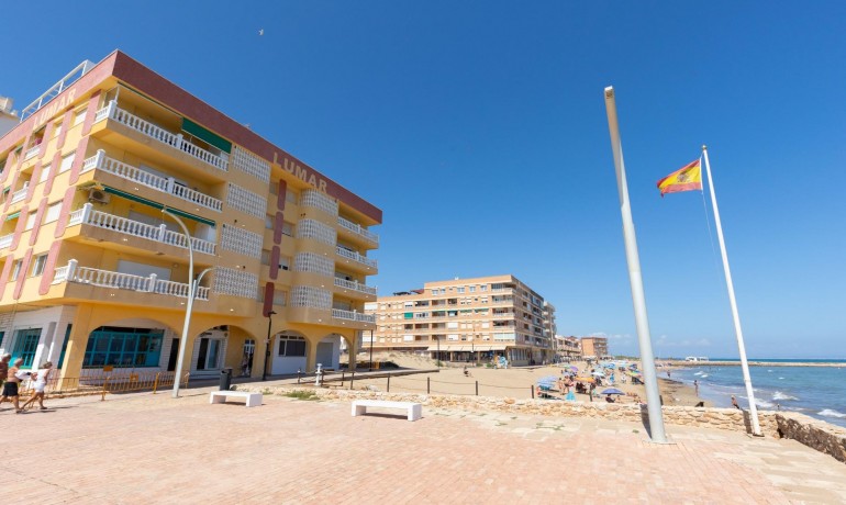 Herverkoop - Appartement / Flat -
Torrevieja* - La Mata pueblo