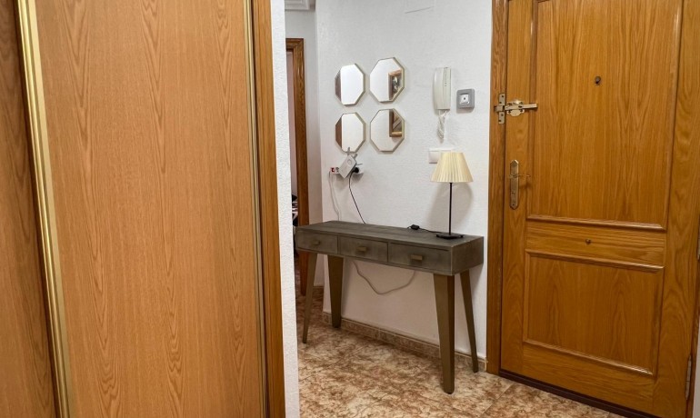 Herverkoop - Appartement / Flat -
Torrevieja* - Torrevieja Centro