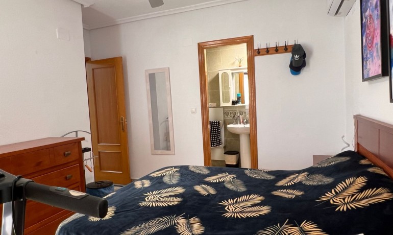 Herverkoop - Appartement / Flat -
Torrevieja* - Torrevieja Centro