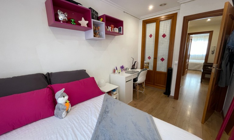 Herverkoop - Huis -
Elche* - Centro