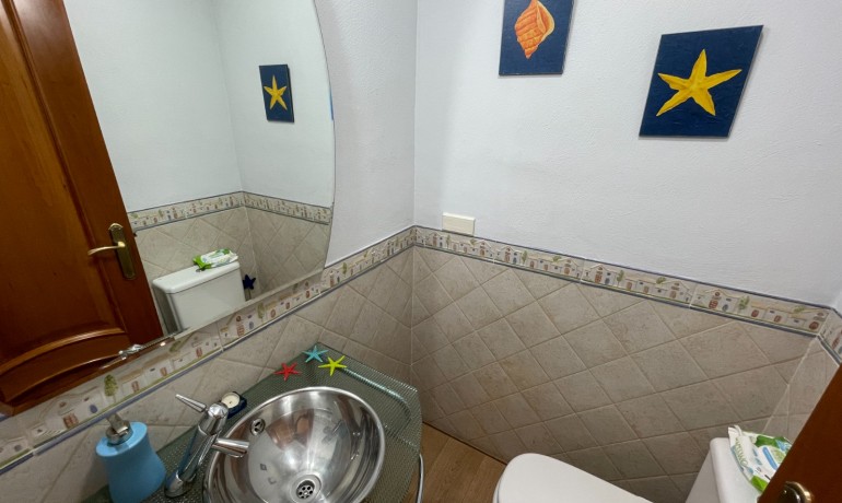 Herverkoop - Huis -
Elche* - Centro