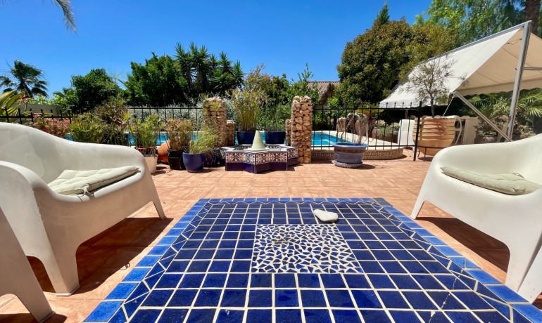 Sale - Villa -
Hondón de las Nieves - Hondón de las Nieves*