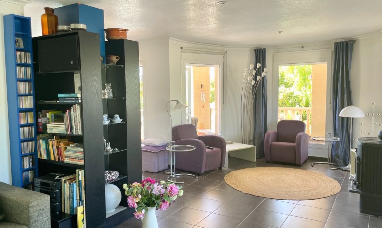 Sale - Villa -
Hondón de las Nieves - Hondón de las Nieves*