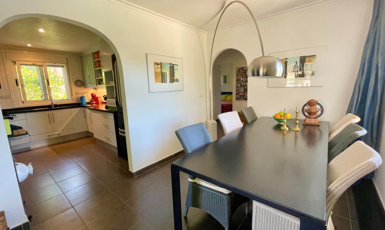 Sale - Villa -
Hondón de las Nieves - Hondón de las Nieves*