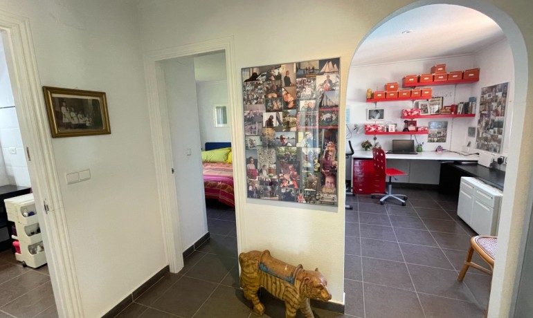 Sale - Villa -
Hondón de las Nieves - Hondón de las Nieves*