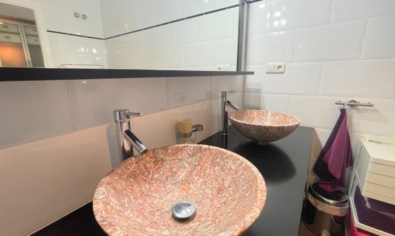 Sale - Villa -
Hondón de las Nieves - Hondón de las Nieves*