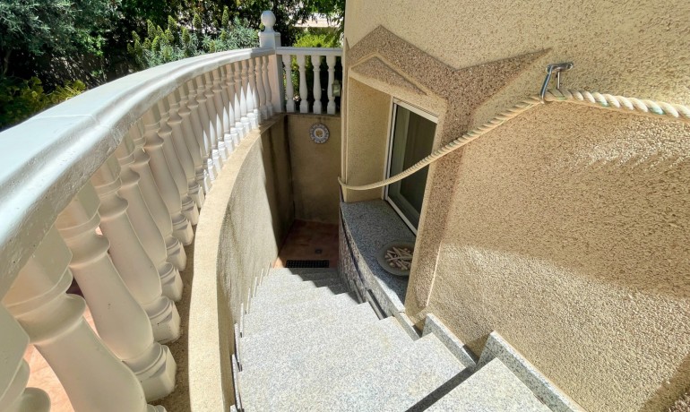 Sale - Villa -
Hondón de las Nieves - Hondón de las Nieves*