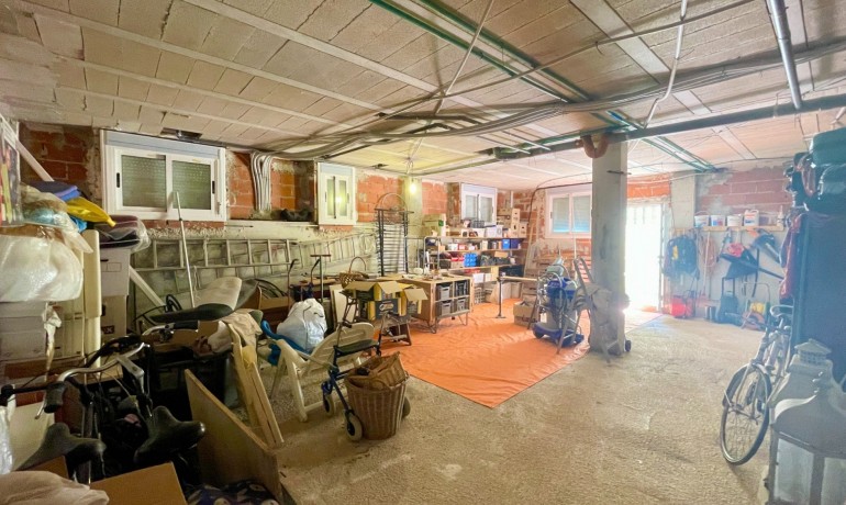 Sale - Villa -
Hondón de las Nieves - Hondón de las Nieves*