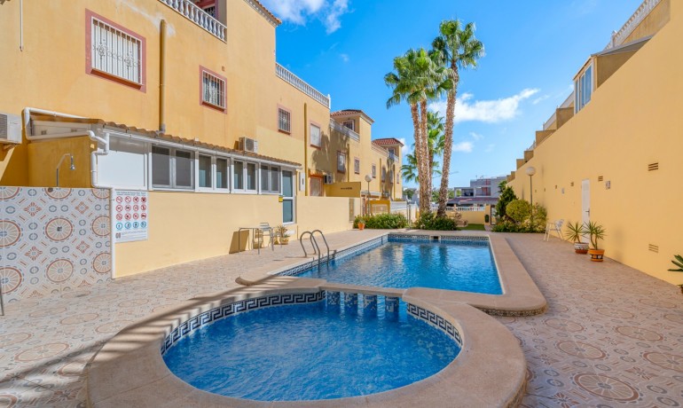 Herverkoop - Appartement / Flat -
San Miguel de Salinas* - Orihuela Costa