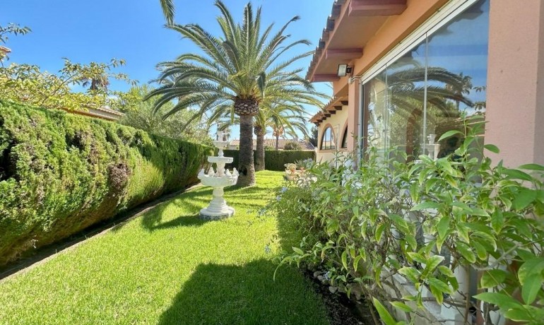 Herverkoop - Villa -
Orihuela Costa* - Cabo Roig