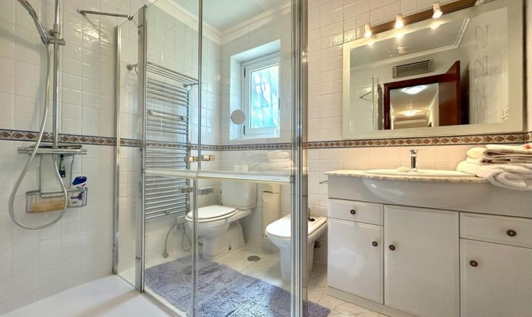 Herverkoop - Villa -
Orihuela Costa* - Cabo Roig