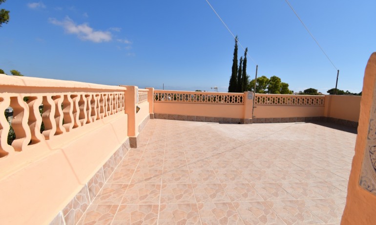 Venta - Villa -
Orihuela Costa - Los Balcones