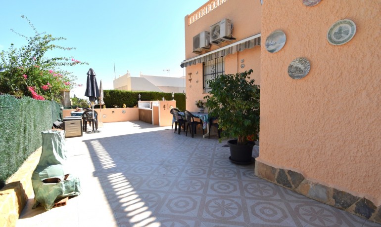Venta - Villa -
Orihuela Costa - Los Balcones