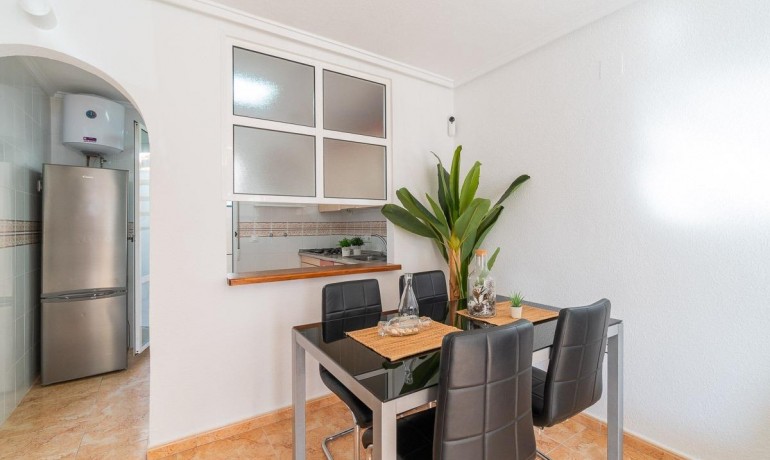 Herverkoop - Huis -
Torrevieja* - El limonar