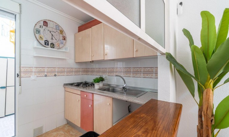 Herverkoop - Huis -
Torrevieja* - El limonar