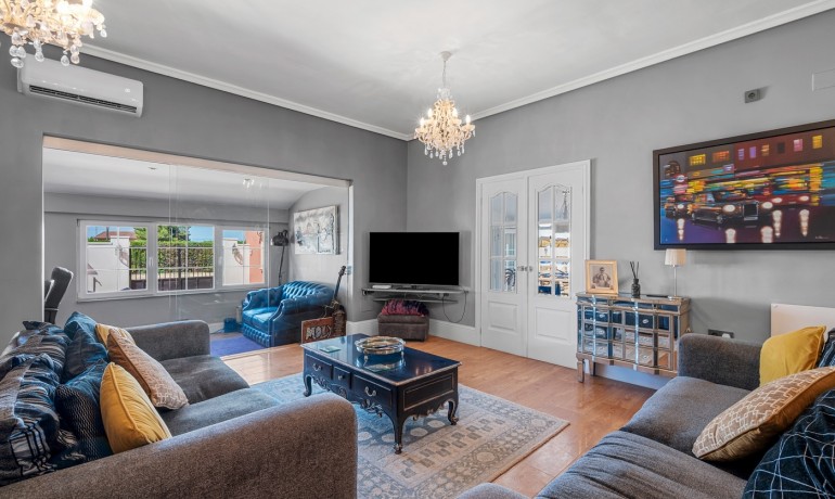 Herverkoop - Finca / Landgoed -
Almoradi - Las Heredades