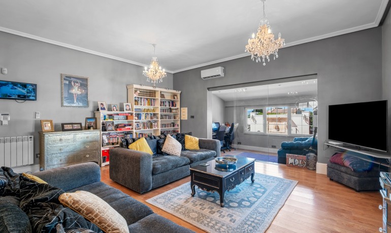 Herverkoop - Finca / Landgoed -
Almoradi - Las Heredades