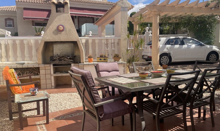 Herverkoop - Villa -
Algorfa* - Algorfa