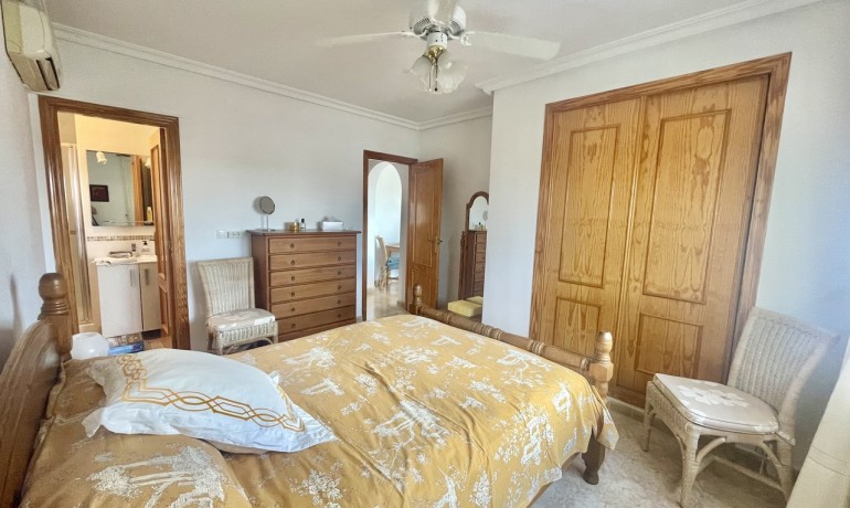 Herverkoop - Villa -
Algorfa* - Algorfa