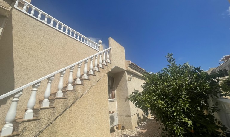 Herverkoop - Villa -
Algorfa* - Algorfa