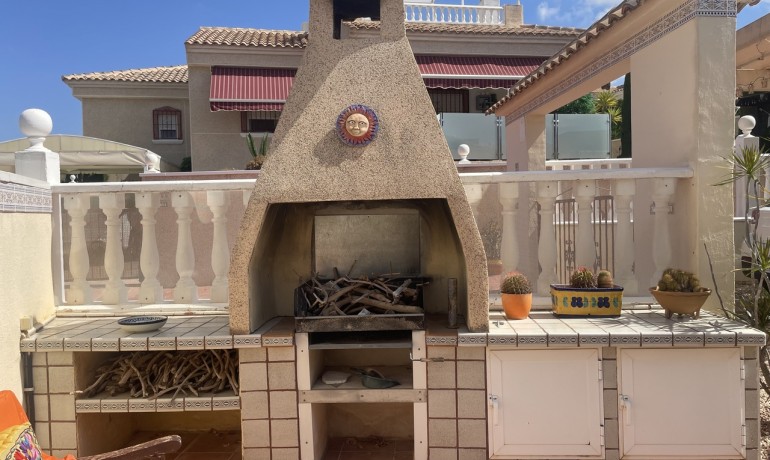 Herverkoop - Villa -
Algorfa* - Algorfa