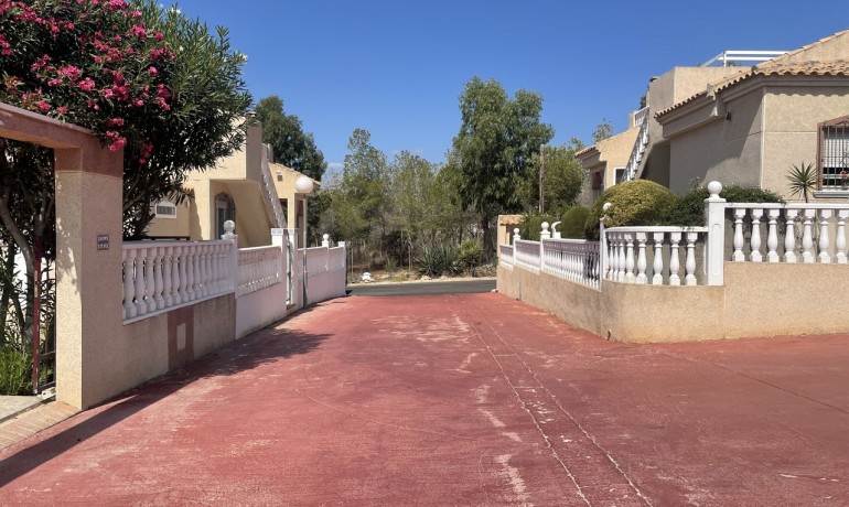 Herverkoop - Villa -
Algorfa* - Algorfa