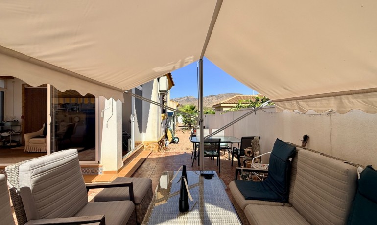 Sale - Villa -
Hondón de las Nieves - Hondón de las Nieves*