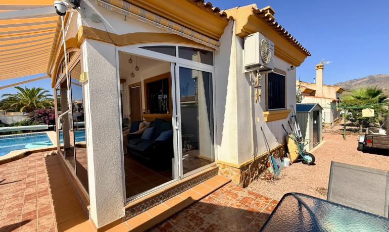 Sale - Villa -
Hondón de las Nieves - Hondón de las Nieves*