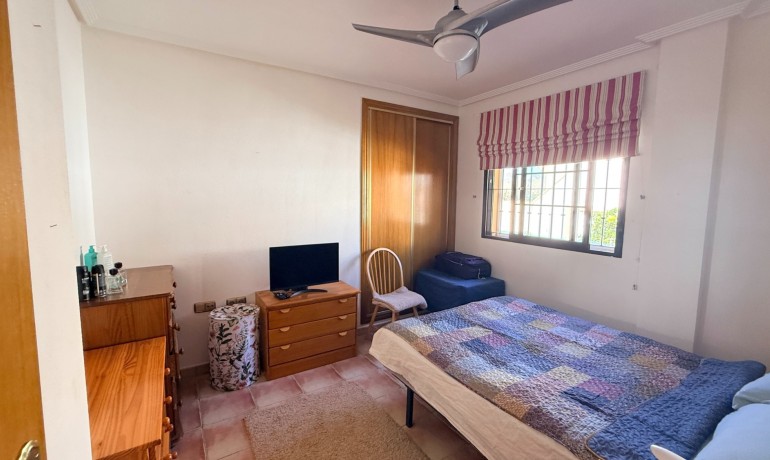 Sale - Villa -
Hondón de las Nieves - Hondón de las Nieves*