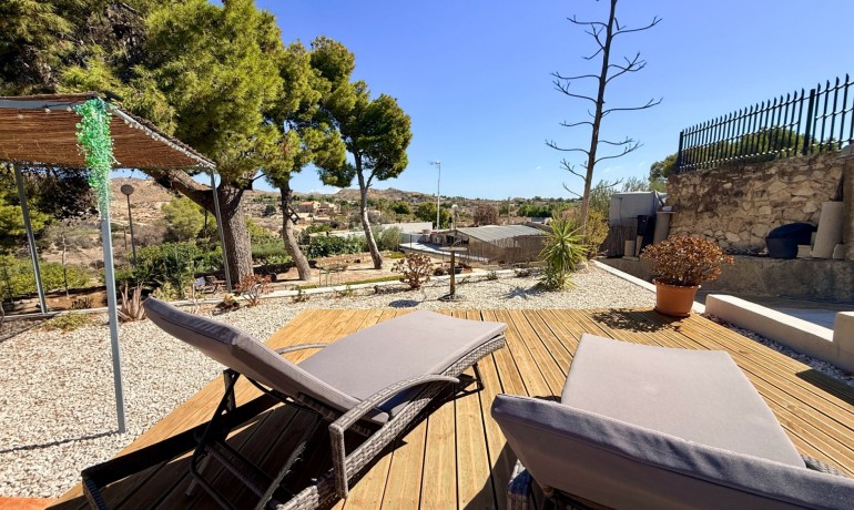 Herverkoop - Villa -
Elche* - Center